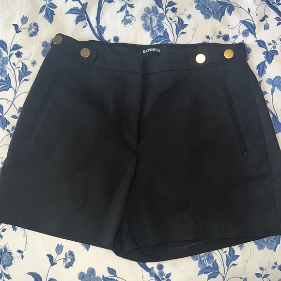 Express Pants - Express shorts